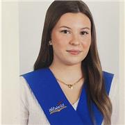 una persona que le encanta enseñar, explicar y aprender dando clase